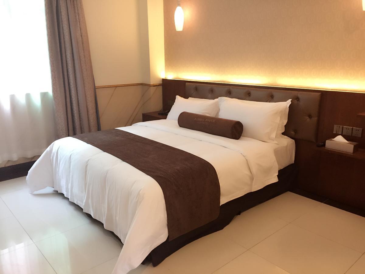 James Joyce Coffetel Hotel Guangzhou Shi Jing City Square Branch Εξωτερικό φωτογραφία