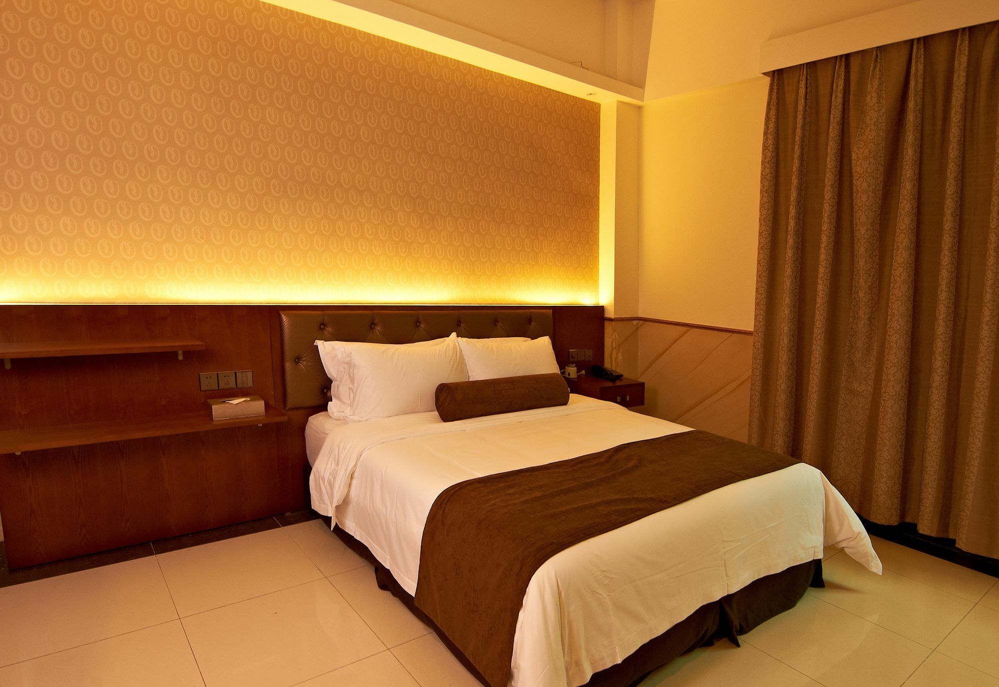 James Joyce Coffetel Hotel Guangzhou Shi Jing City Square Branch Εξωτερικό φωτογραφία